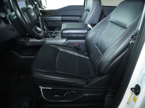 Used 2022 Ford F150 Lariat w/ Equipment Group 502A High image 19