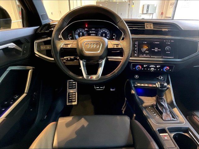 Certified 2025 Audi Q3 2.0T Premium Plus w/ Premium Plus Package AWD/4WD image 13