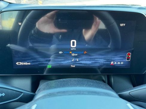 New 2026 Chevrolet Equinox EV LT image 23