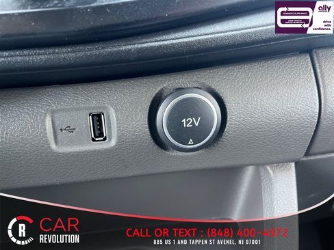 Used 2023 Ford Transit 250 Medium Roof AWD image 16