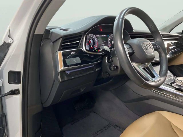 Used 2023 Audi Q7 2.0T Premium Plus w/ Premium Plus Package AWD/4WD image 34