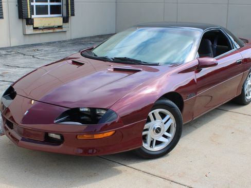 Used 1995 Chevrolet Camaro Z28 RWD image 21