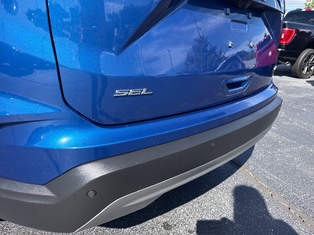 Used 2024 Ford Edge SEL AWD/4WD image 11