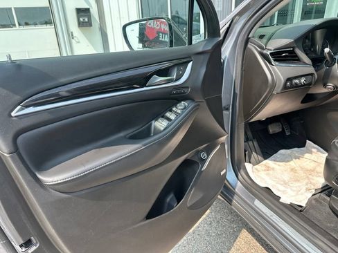 Used 2021 Buick Enclave Avenir w/ Avenir Technology Package AWD/4WD image 13