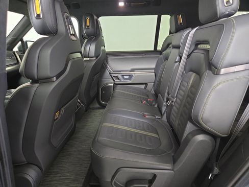 Used 2024 Rivian R1S Adventure image 21