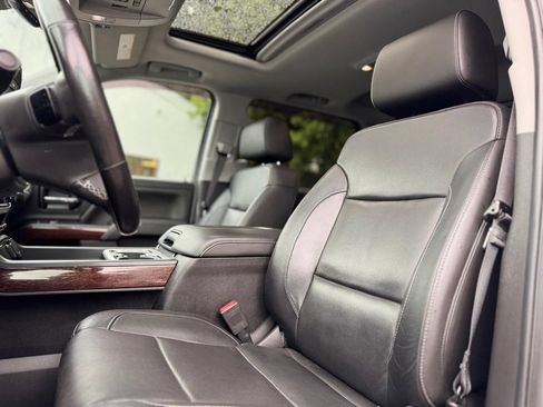 Used 2018 GMC Sierra 1500 SLT AWD/4WD image 18