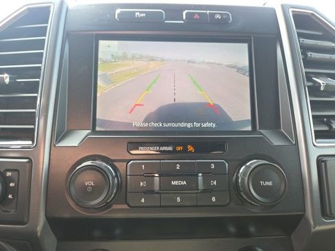 Used 2020 Ford F150 XLT w/ XTR Package image 28