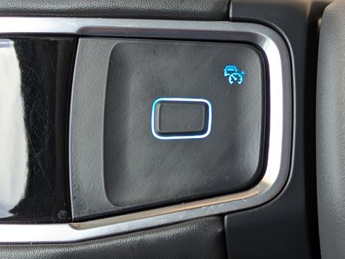 Used 2025 Ford Expedition Max Active AWD/4WD image 27