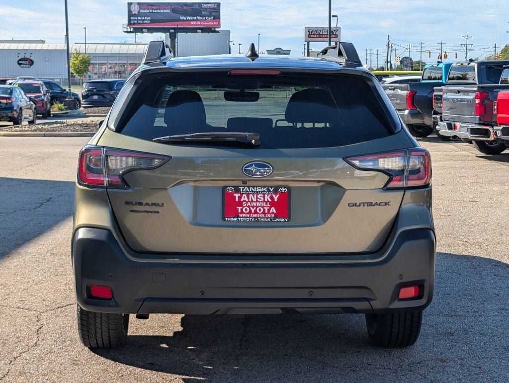 Used 2023 Subaru Outback Onyx Edition AWD/4WD image 7