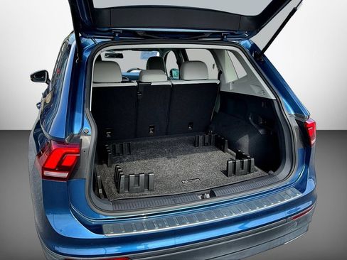 Used 2019 Volkswagen Tiguan S w/ Driver Assistance Package AWD/4WD image 7