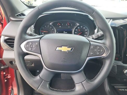 Used 2023 Chevrolet Traverse LT image 37
