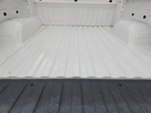 Used 2024 Chevrolet Silverado 1500 LT RWD image 33