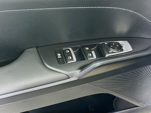 Used 2025 Kia K5 LXS image 15