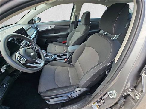 Used 2024 Kia Forte LXS FWD image 15