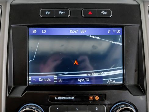Used 2021 Ford F250 Lariat w/ Lariat Ultimate Package AWD/4WD image 21