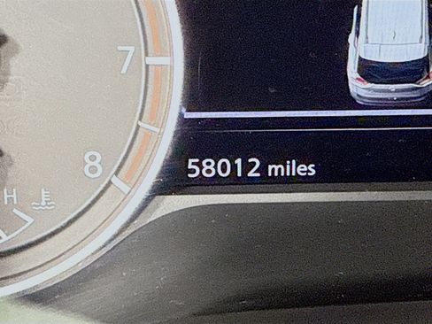 Used 2023 Nissan Rogue SV image 16