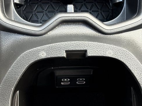 Used 2024 Toyota RAV4 SE AWD/4WD image 28