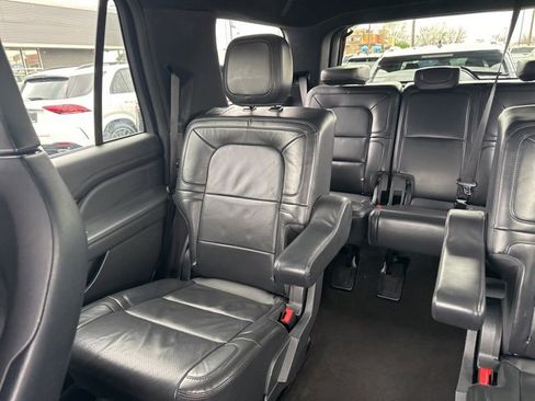 Used 2023 Lincoln Navigator Reserve image 29