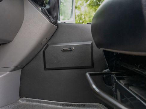 Used 2017 Mercedes-Benz Sprinter 3500 image 42