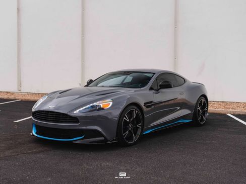 Used 2018 Aston Martin Vanquish S image 15
