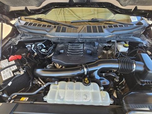 Used 2023 Ford F150 XLT image 10