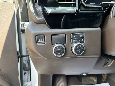 Used 2024 GMC Sierra 1500 SLT RWD image 21