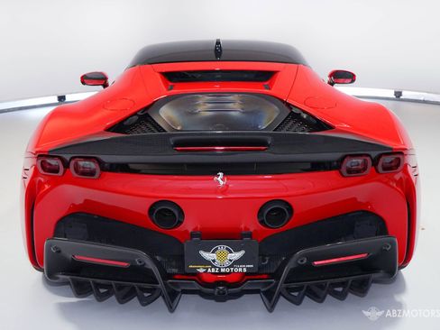 Used 2021 Ferrari SF90 Stradale image 8