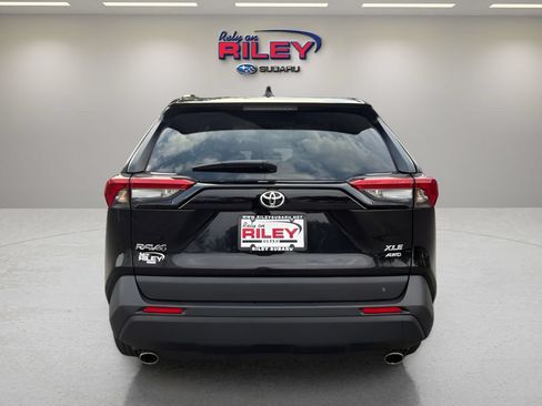 Used 2025 Toyota RAV4 XLE AWD/4WD image 5
