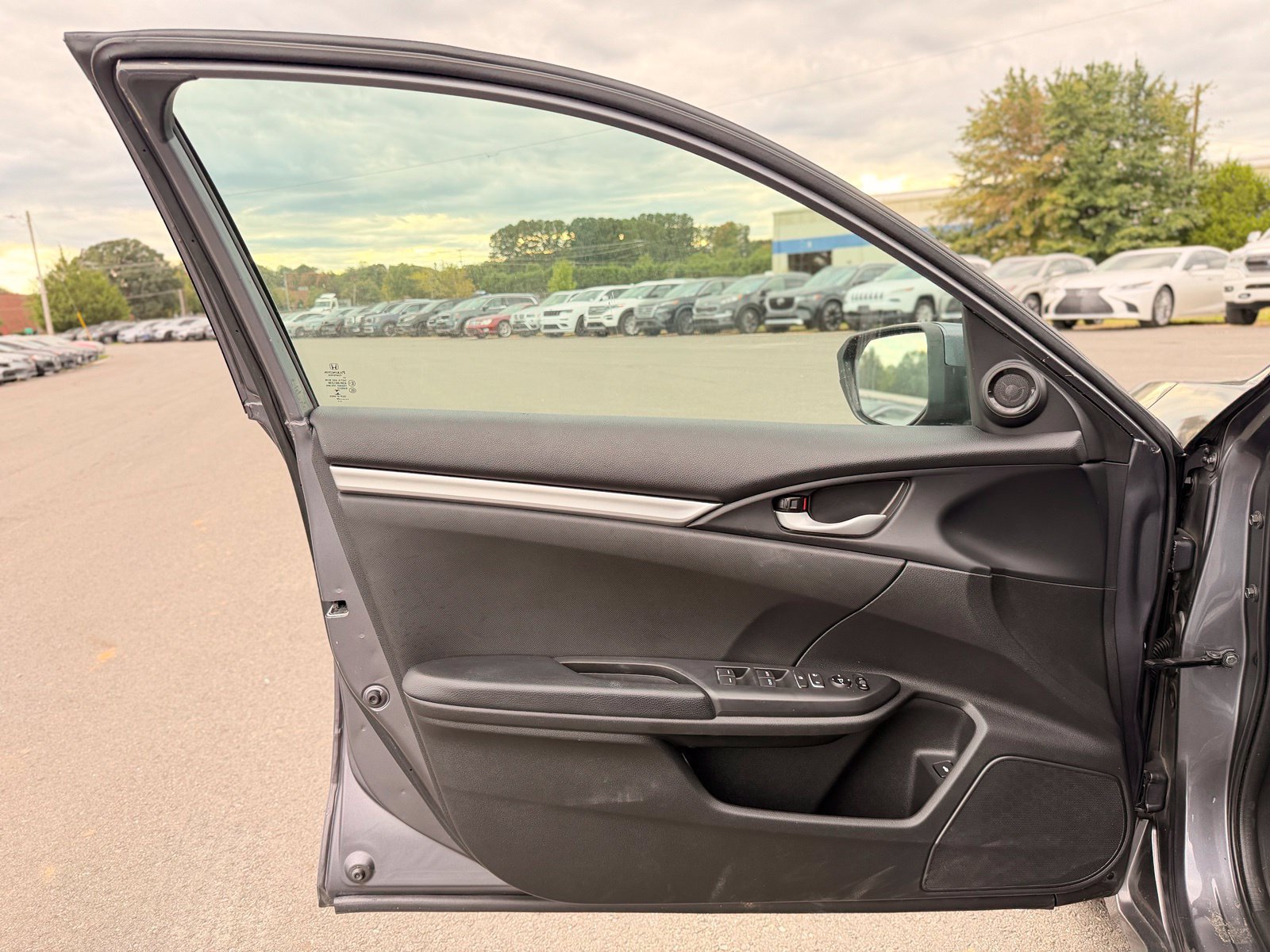 Used 2020 Honda Civic Sport image 12