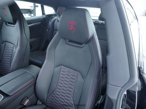 Used 2024 Lamborghini Urus S AWD/4WD image 32