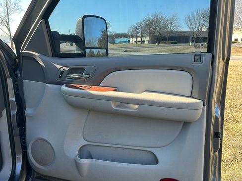 Used 2008 GMC Sierra 3500 SLT w/ Convenience Package image 21
