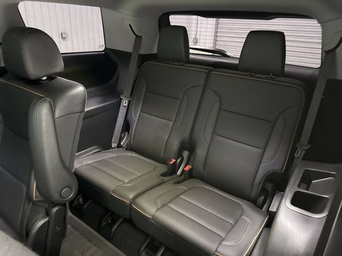 Used 2023 GMC Acadia AT4 w/ Technology Package AWD/4WD image 26