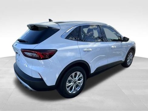 Used 2023 Ford Escape Active w/ Cold Weather Package image 7