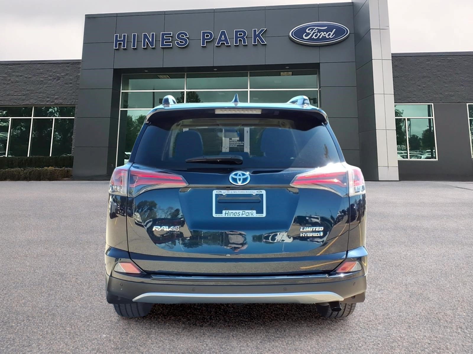 Used 2017 Toyota RAV4 Limited w/ All Weather Liner Package AWD/4WD image 6