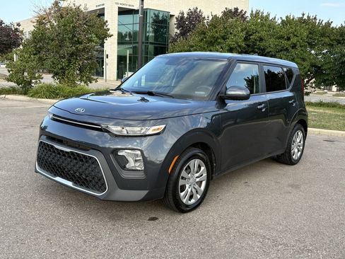 Used 2021 Kia Soul LX FWD image 26