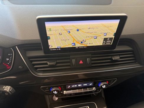 Used 2018 Audi SQ5 Prestige w/ Prestige Package image 15