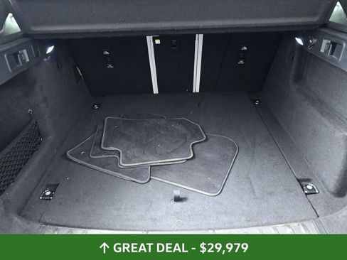 Used 2021 Jaguar F-PACE R-Dynamic S AWD/4WD image 17