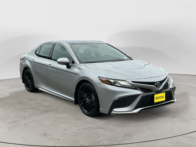 Used 2024 Toyota Camry XSE w/ Navigation Package AWD/4WD image 3