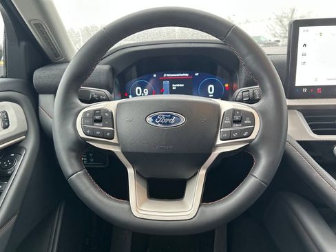 Used 2026 Ford Explorer Active w/ Active Comfort Package image 19