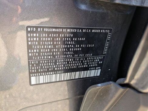 Used 2024 Volkswagen Taos SE FWD image 23