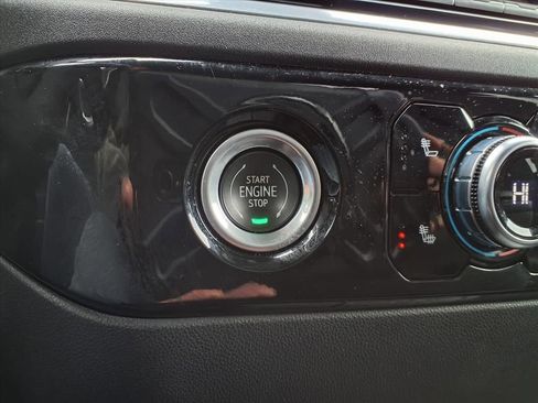 Certified 2022 GMC Sierra 1500 Elevation w/ LPO, Elevation Black Package image 12