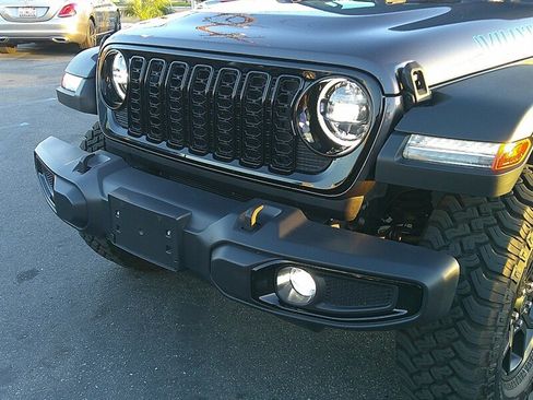 Used 2025 Jeep Wrangler Unlimited Sport S 4xe AWD/4WD image 12