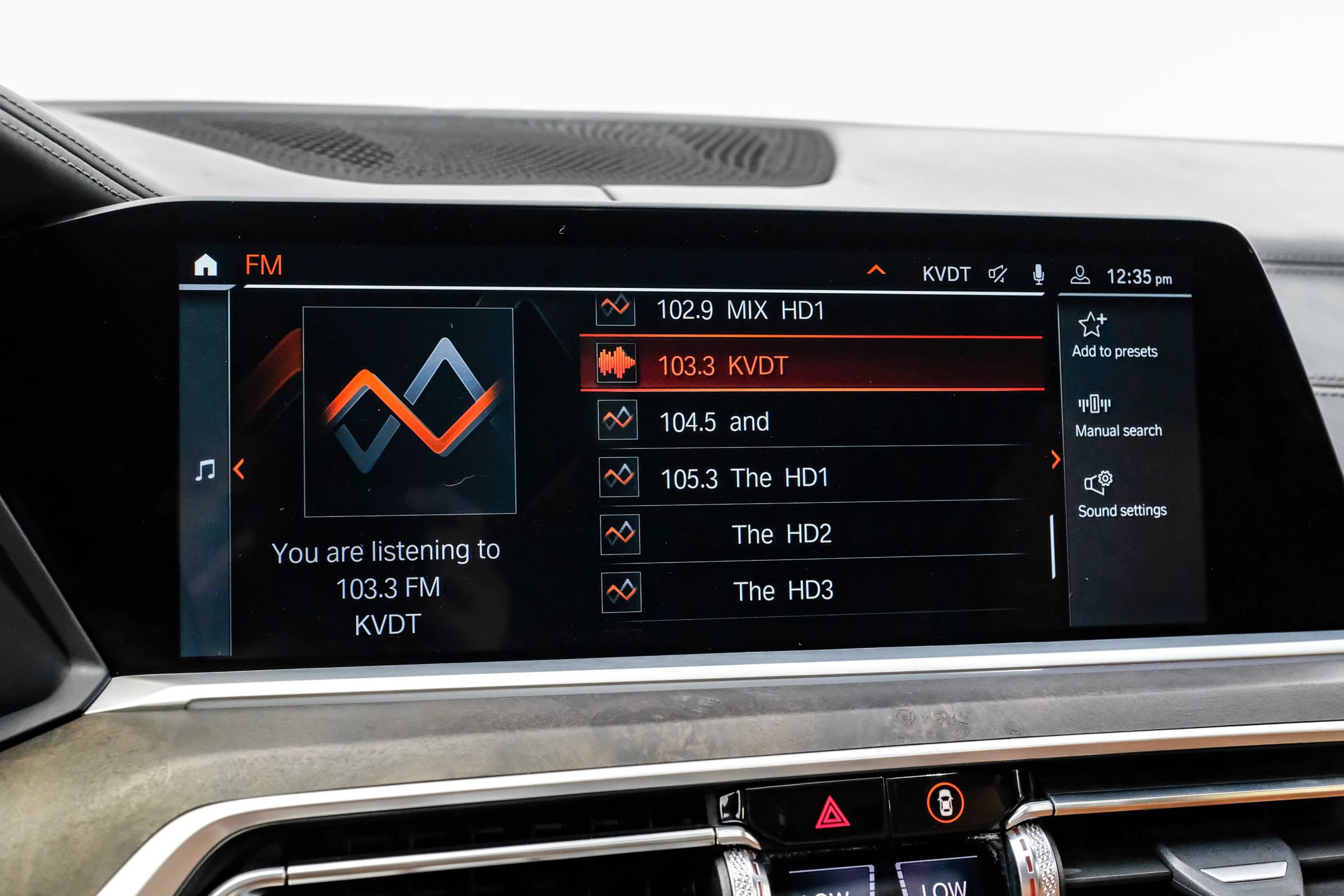 Used 2021 BMW X7 M50i AWD/4WD image 26