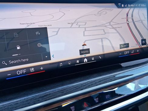 New 2026 BMW 750e xDrive w/ Executive Package image 23