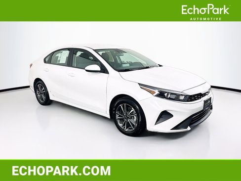 Used 2024 Kia Forte LXS image 1