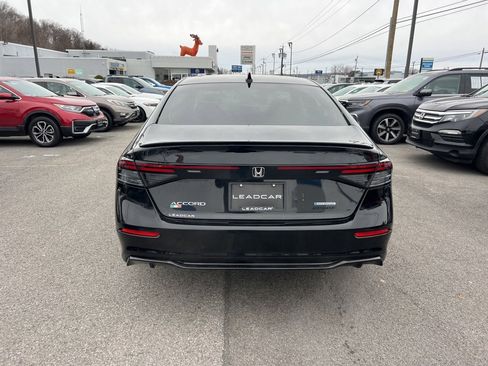Used 2024 Honda Accord Sport image 4