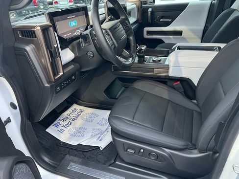 Used 2025 GMC Hummer EV 3X image 9