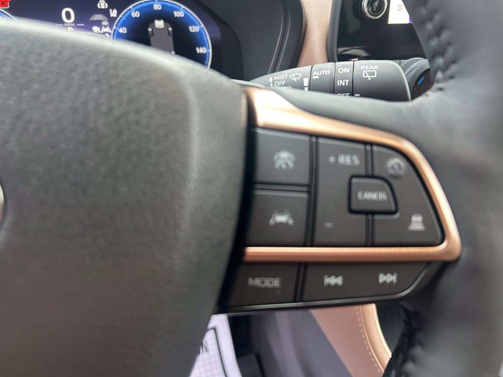 Used 2024 Toyota Grand Highlander AWD Hybrid image 27
