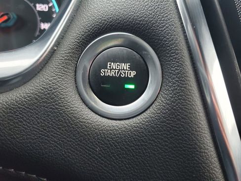 Used 2022 Chevrolet Traverse LT w/ LPO, Floor Liner Package image 18