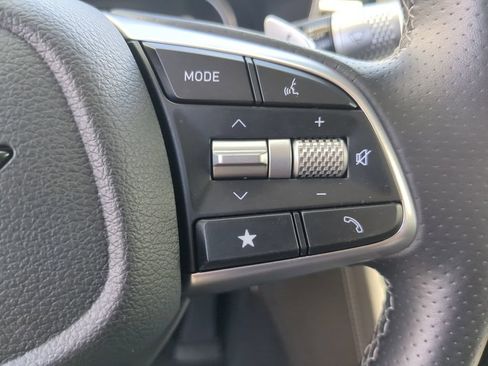Used 2026 Genesis G70 2.5T RWD image 28